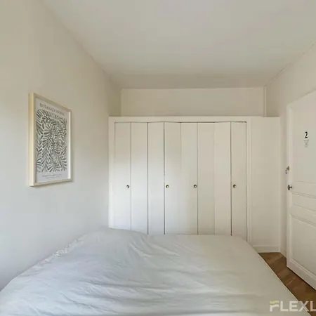 Flexliving - Whole Flat - Mesnil Апартаменты