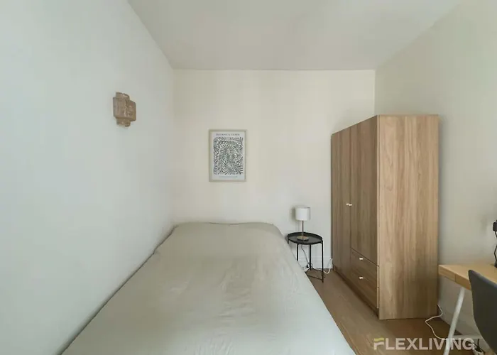 Flexliving - Whole Flat - Mesnil Apartmán